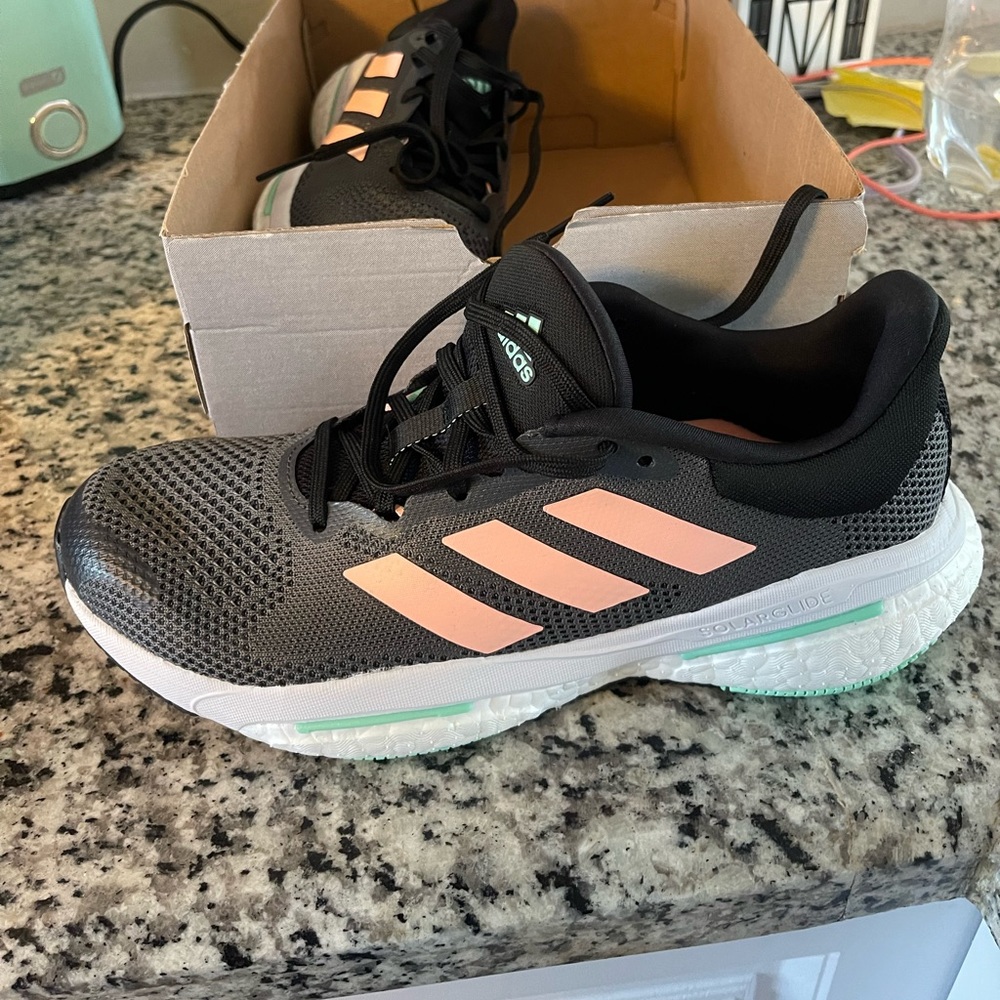 Adidas Solar Glide 5